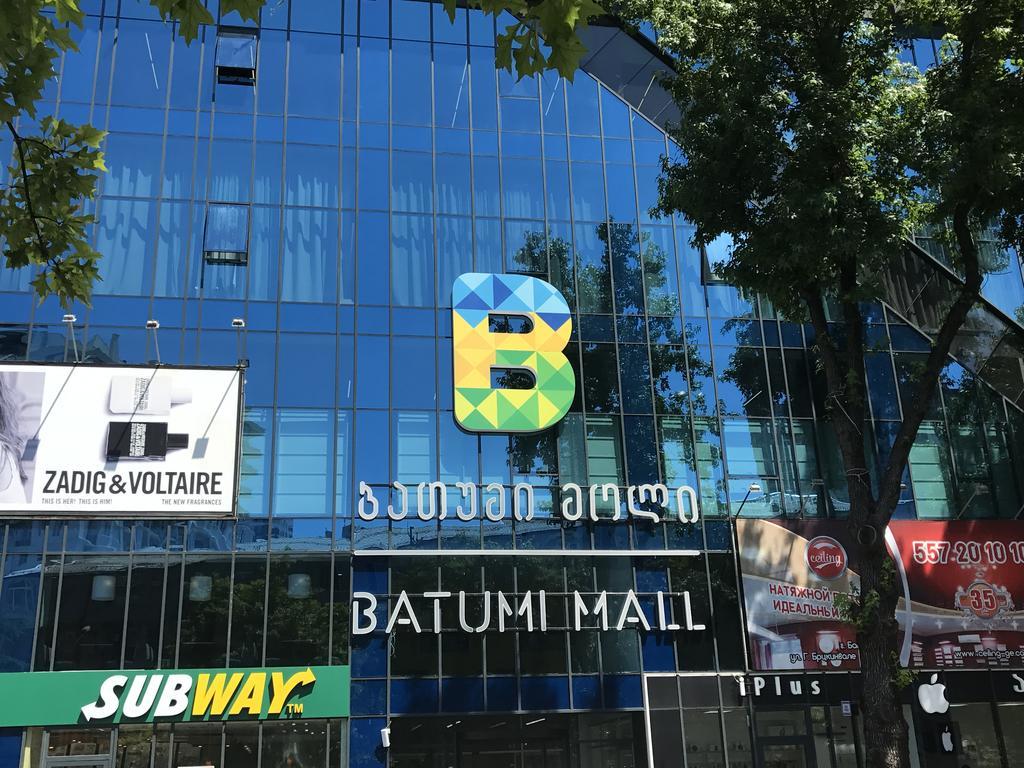 Batumi Center 3 Rooms City Side מראה חיצוני תמונה
